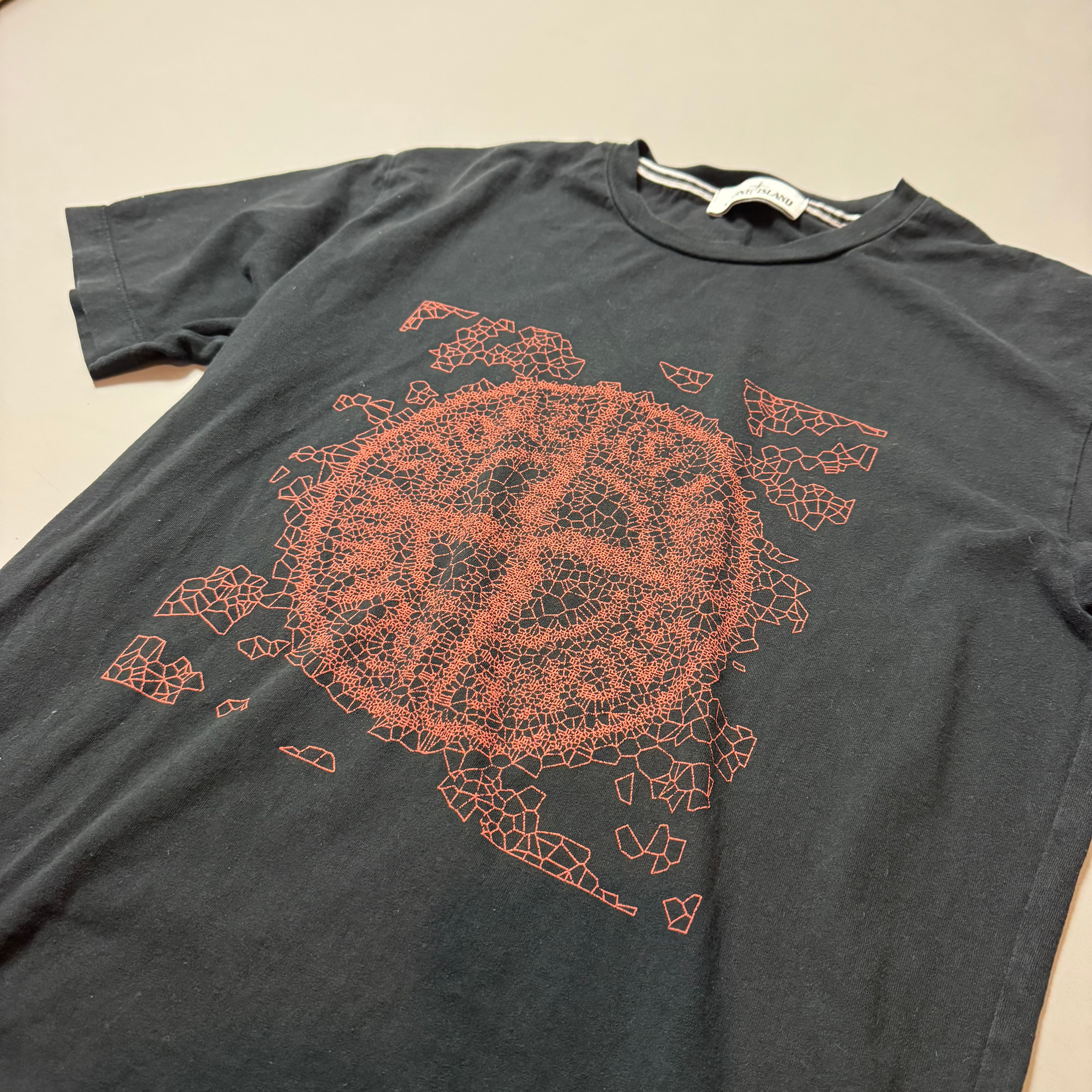 Stone Island Black Graphic T-shirt - Small