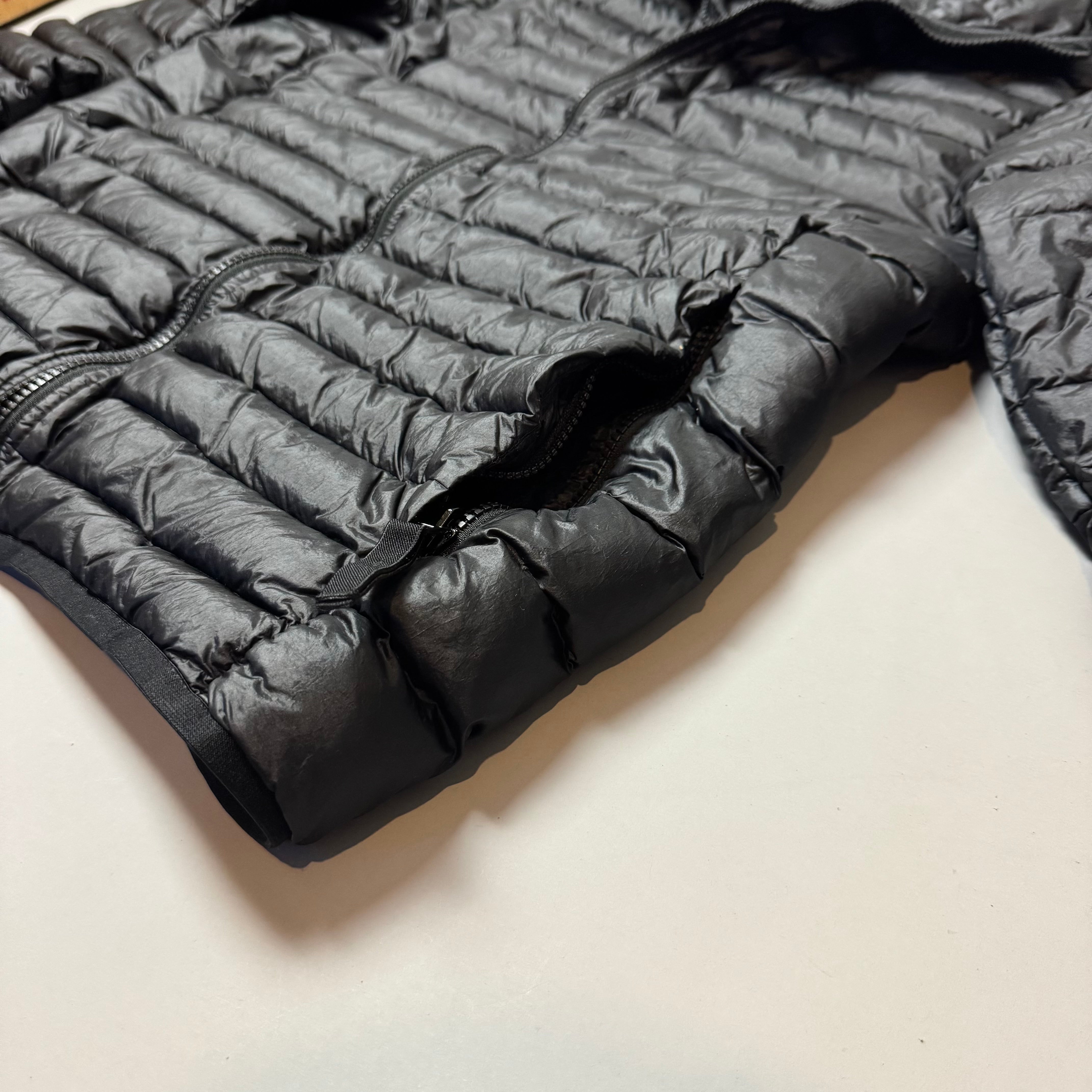 Stone Island Black Loom Woven Down Chambers R Nylon Down TC Jacket - Medium