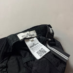 Load image into Gallery viewer, Stone Island Black Nylon Shimmer Cap - Large
