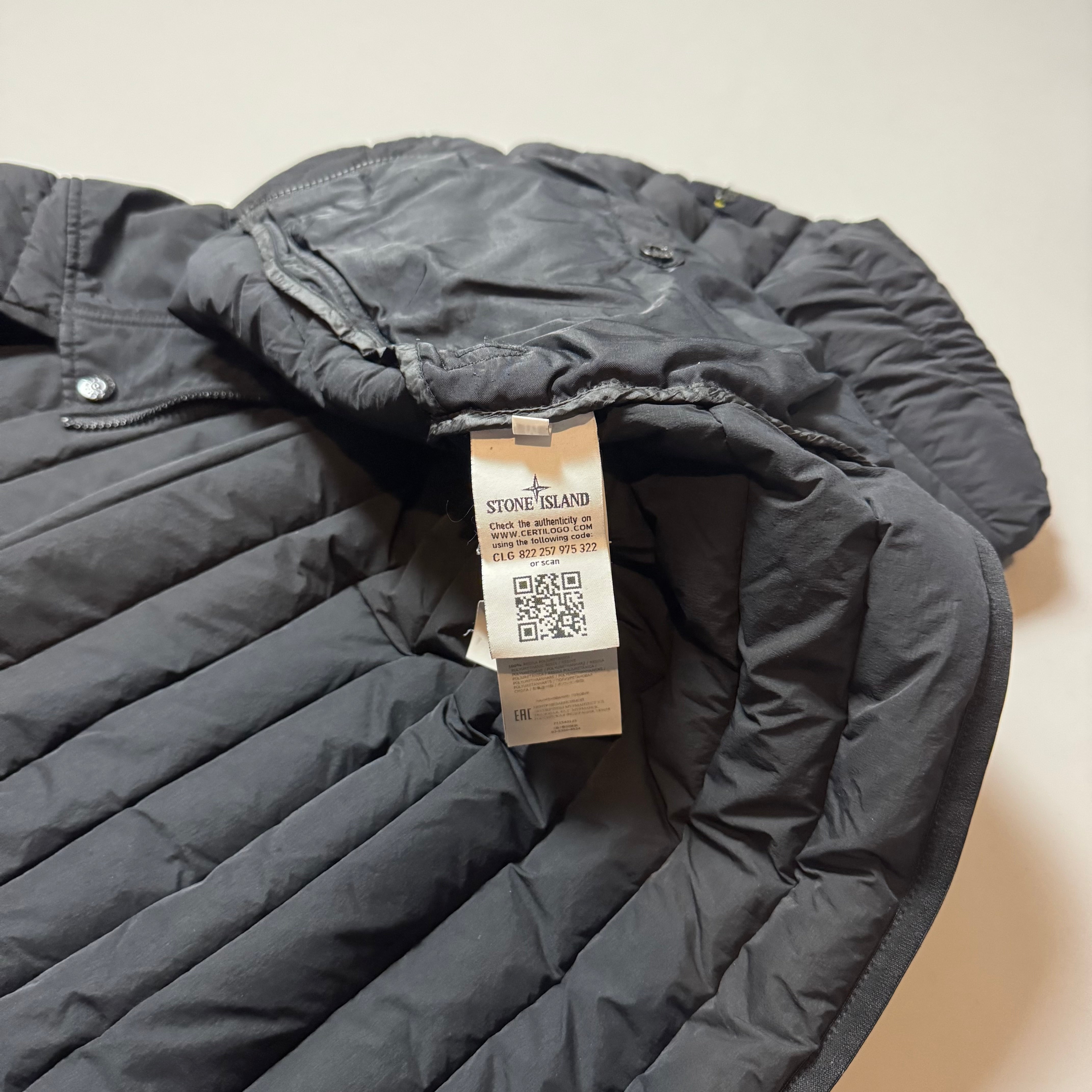 Stone Island Black Loom Woven Down Chambers Stretch Nylon-Tc Jacket - Medium